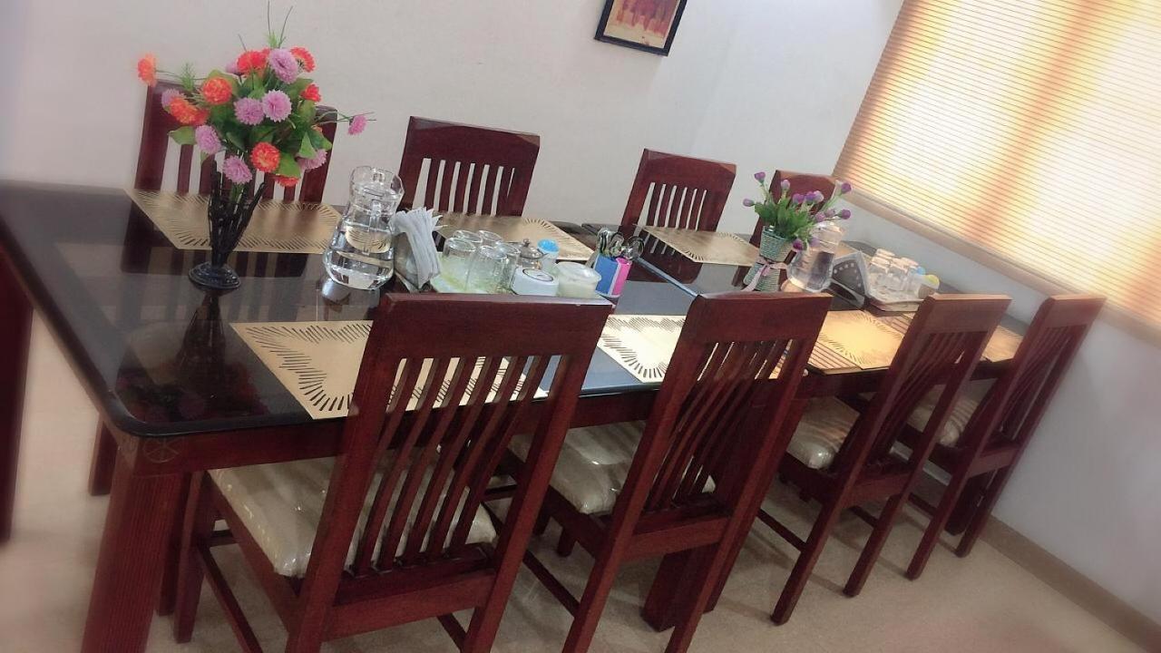 Swarna Sudarshan Service Apartment @ Adyar Chennai Exterior photo