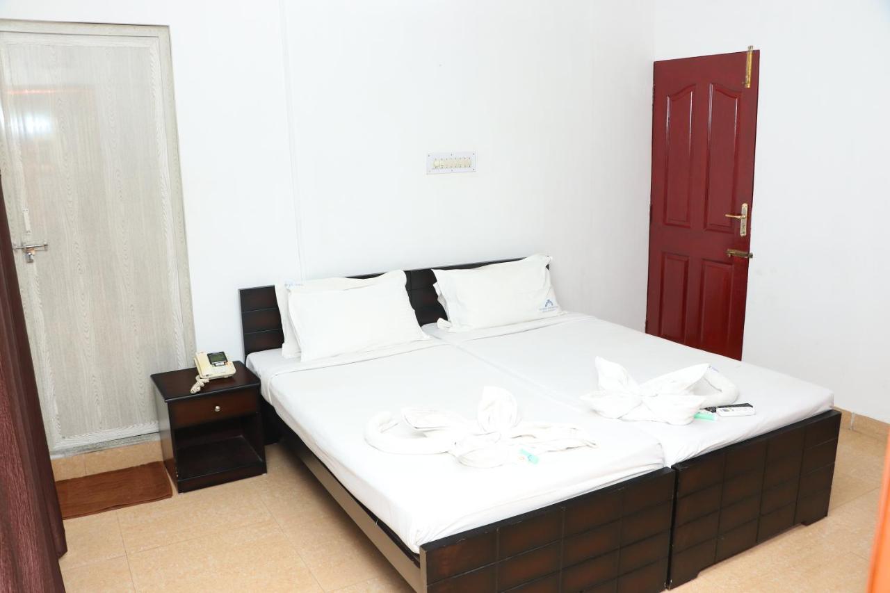 Swarna Sudarshan Service Apartment @ Adyar Chennai Exterior photo